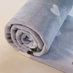 Plaid Polaire Motifs Coeurs