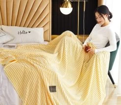 Plaid Cocooning En Polaire épaisse Effet Velours -Confort Paradis 4493d195 9aba 4364 bb09 0b9c4bfedb8f