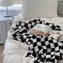 Plaid Cocooning Damier En Polaire Double épaisseur -Confort Paradis 8 2 3