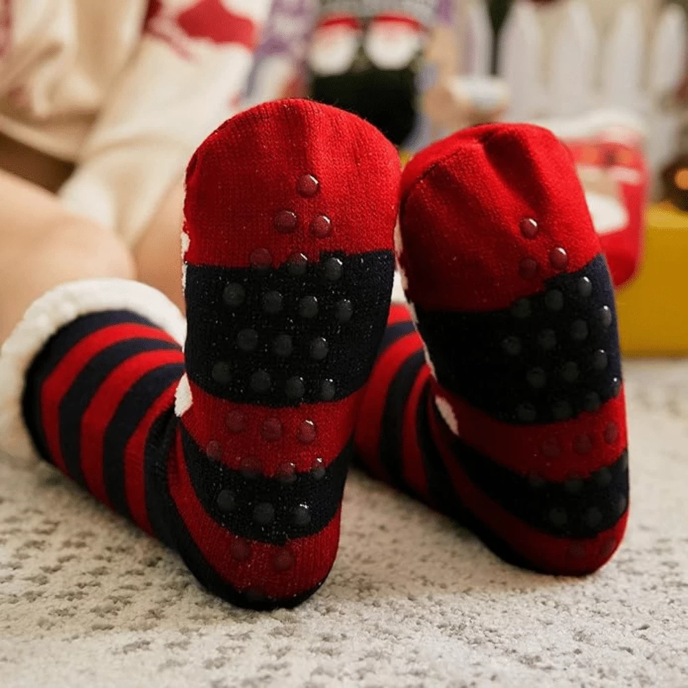 Chaussettes De Noël Polaire Père Noël Bonnet 2 Chaussettes De Noël Polaire Père Noël Bonnet – Image 2