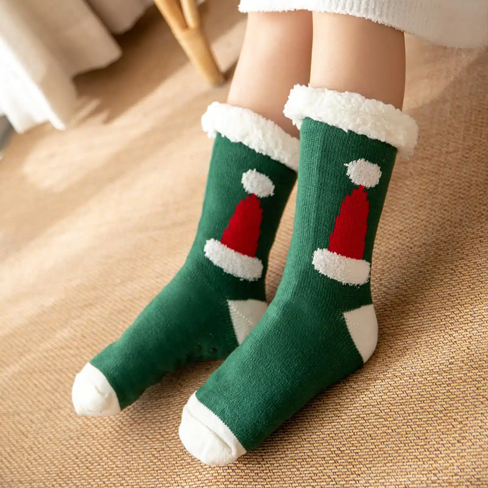 Chaussettes De Noël Fourrées Bonnet De Noël 3 Chaussettes De Noël Fourrées Bonnet De Noël – Image 3