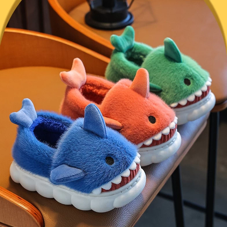 Chaussons Requin Fourrure Fermés Enfant 3 Chaussons Requin Fourrure Fermés Enfant – Image 3