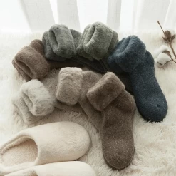 Grosses Chaussettes Hiver Femme Les Douillettes -Confort Paradis Grosses chaussettes hiver femme Les douillettes 3