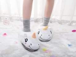 Chaussons Licorne Fourrés Confort -Confort Paradis Licorne fourree blanc