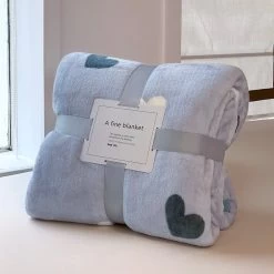 Plaid Polaire Motifs Coeurs -Confort Paradis Sc25989dad1ac42589a1eeecf7b8d3e2an