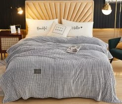Plaid Cocooning En Polaire épaisse Effet Velours -Confort Paradis be8990dc a232 439d a635 f602a16ec10c